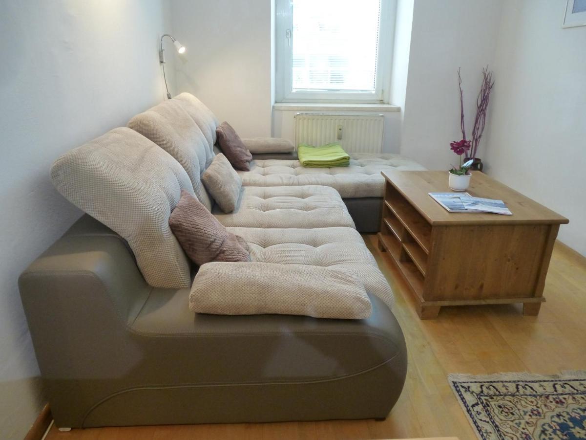 Charming, Central, Spacious Apartment インスブルック エクステリア 写真
